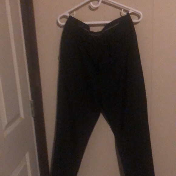 Dress pants - Picture 3 of 4